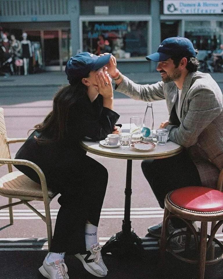 iran_azadeh's tweet image. دخترها در پول ذوب نمی شوند. آنها در احترام، مراقبت و عشق ذوب می شوند.