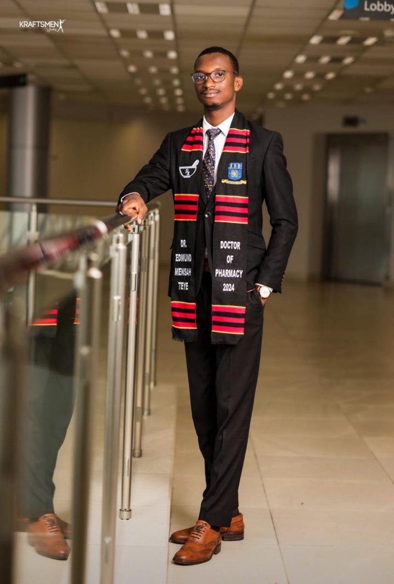 UGPSAlegon's tweet image. Exciting to present the newest Pharmacists in town 🎓💊

From late nights studying hard to proudly owning the RX 🎉🥳🥳😊

RX24, reply with your photos and let's liven up the TL 🥳🔥😍🤩