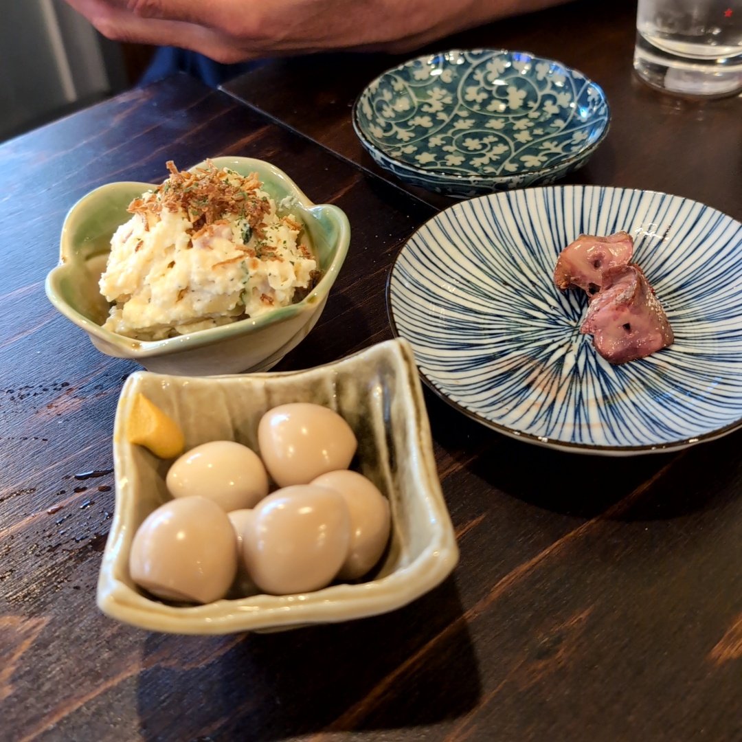 TKK__PHOTO's tweet photo. ひっさびさ来た、鳥つき
やっぱり美味しい
写真撮れてないけど、焼き物絶品 https://t.co/2WJ494VqQV