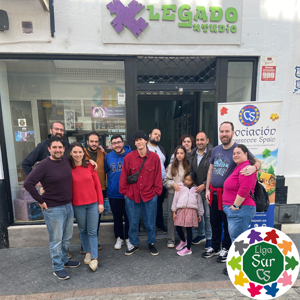CarcassonneEs's tweet photo. Ayer celebramos el 4º torneo de #LigaCSSur junto a @legadoxtudio. 12 jugadores disputaron 4 rondas de suizo ajustadísimas. Nos alegró ver nuevos participantes que esperamos se hagan fijos de esta cada vez mayor comunidad carcassonnera 🙌.
🏅Clasificación: https://t.co/I2rvJJdSoR https://t.co/Sifsn3YdDc
