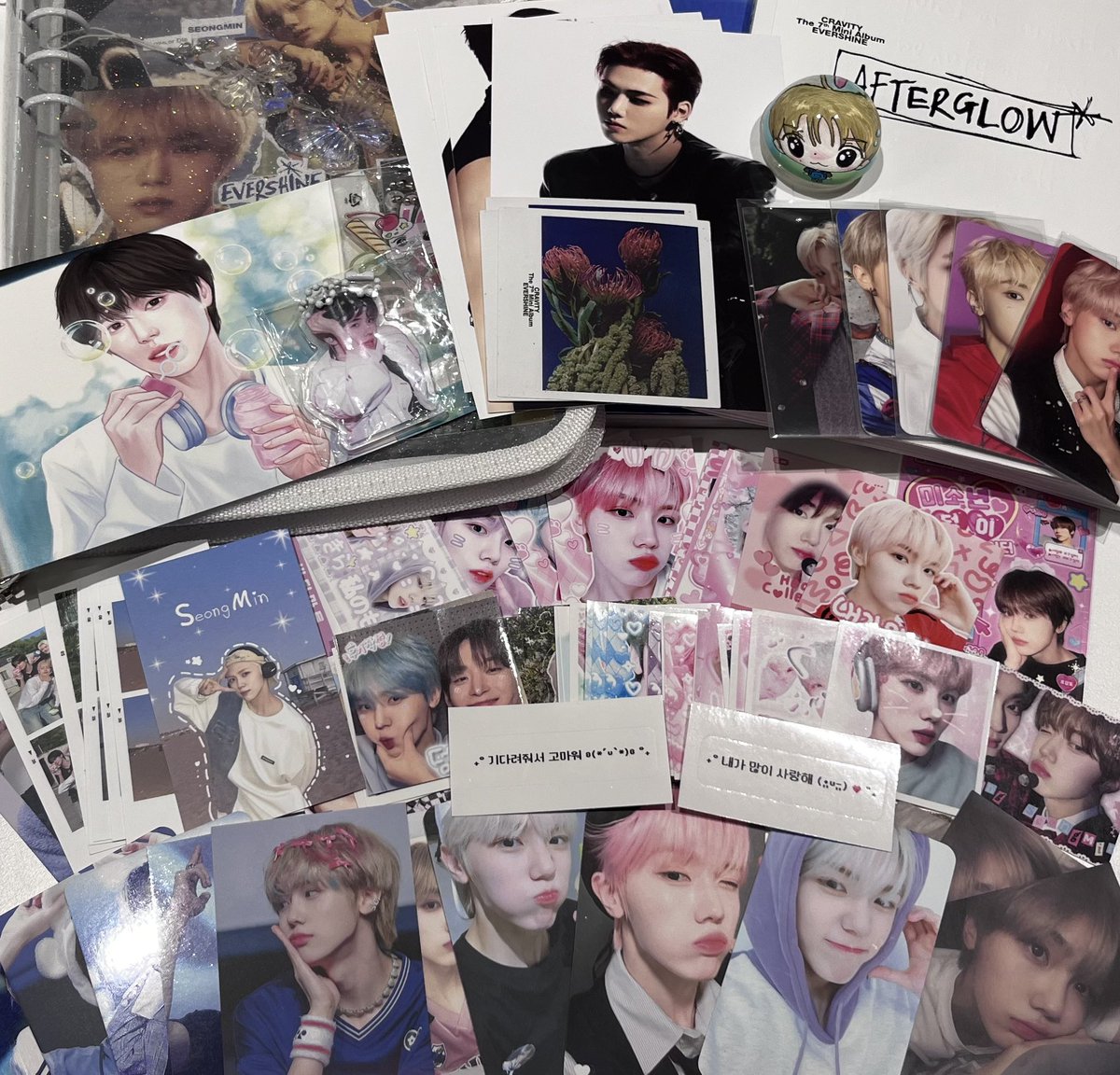 #rt + #follow 추첨 두 분께 크래비티 굿즈를 보내드려요ヽ(´▽｀)/

계정 키워보고 싶어서 하는 성민 지분 多 이벤트 입니다!!
공굿, 비공굿 둘다 많아요😍

참저삭 o
러비티 한정 o

ꯁ 기간 12월 1일~12월 4일
ꯁ 당발일 12월 5일

많이 참여 해주세요~╰(*´︶`*)╯♡