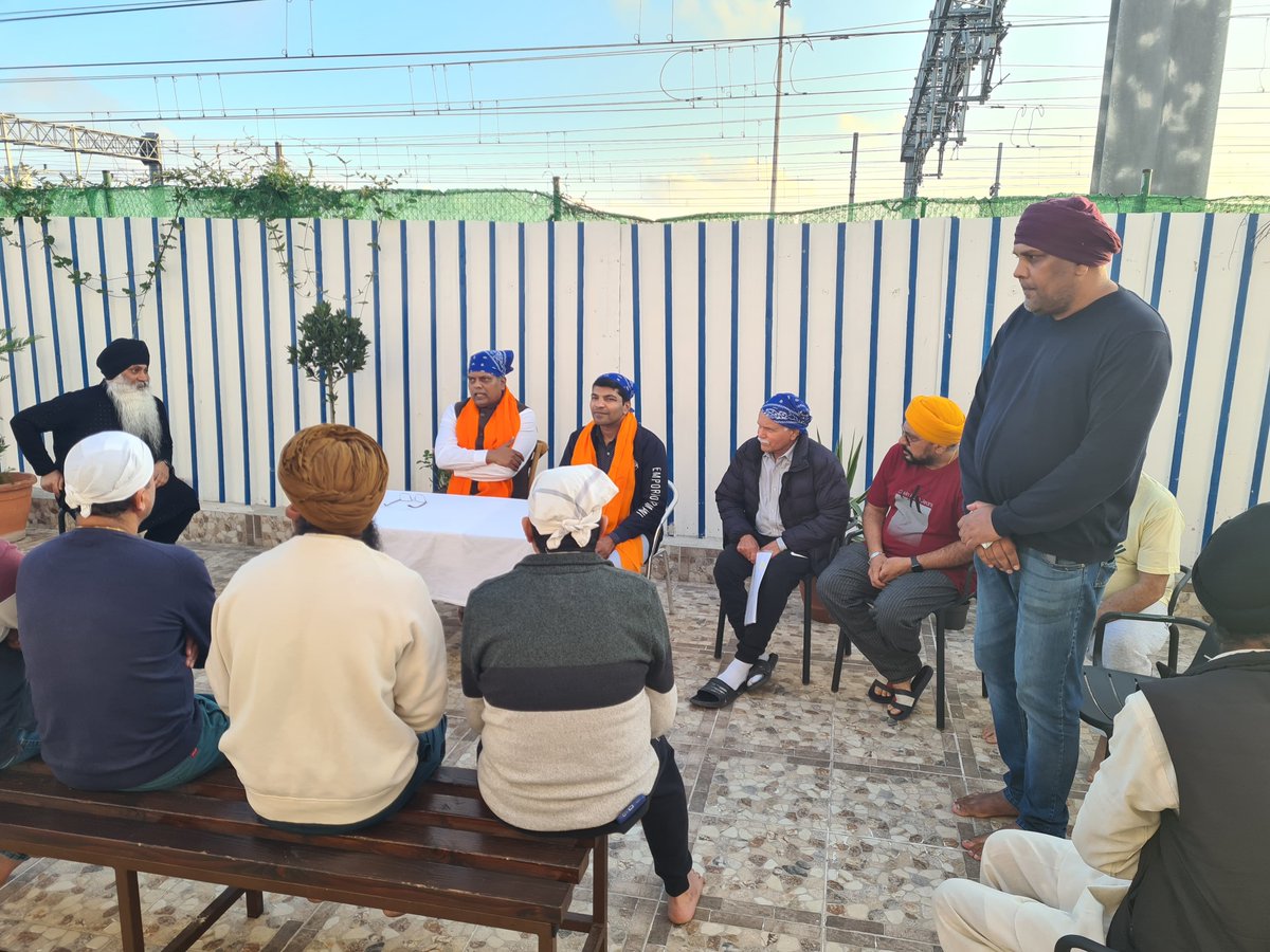 inbasekar.s (@inbasekars) on Twitter photo On Nov 30, Consul General <a href="/inbasekars/">inbasekar.s</a> , accompanied by Vice-Consul Mr. Sumodh Sarasan offered prayers at Gurudwara in Tarragona; answered consular queries from diaspora. On Nov 30, Consul General <a href="/inbasekars/">inbasekar.s</a> , accompanied by Vice-Consul Mr. Sumodh Sarasan offered prayers at Gurudwara in Tarragona; answered consular queries from diaspora.