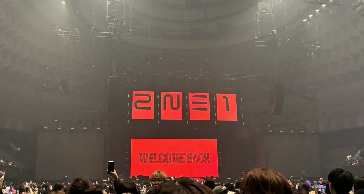 L03519414's tweet photo. 楽しかった最高すぎた
涙堪えるのに必死やった😭
#2NE1_WELCOMEBACKinKOBE
#2NE1_神戸へようこそ https://t.co/0DnWsRGiox