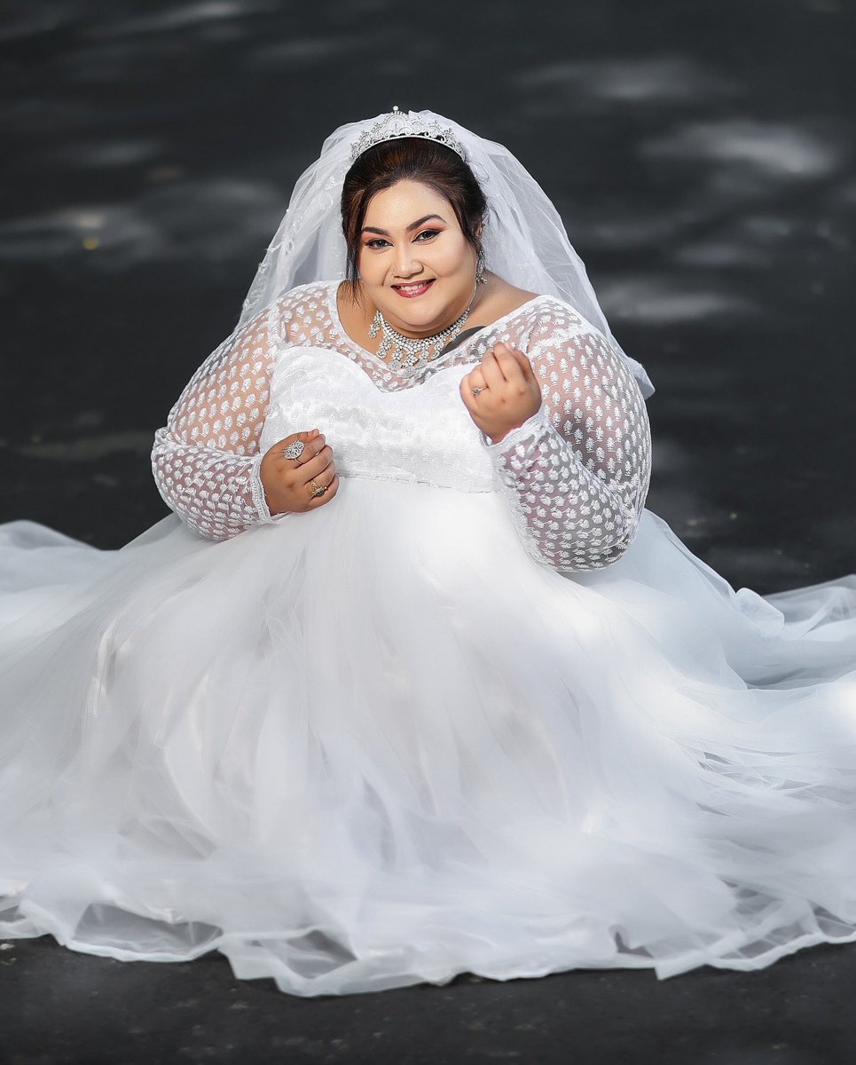dhivyaa1's tweet photo. Dream of getting married in wedding gown….#love https://t.co/kGfeHon4L3