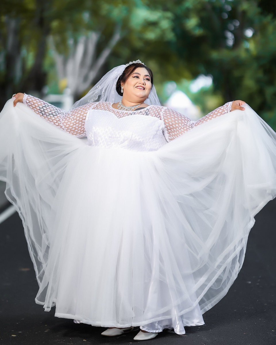 dhivyaa1's tweet photo. Dream of getting married in wedding gown….#love https://t.co/kGfeHon4L3
