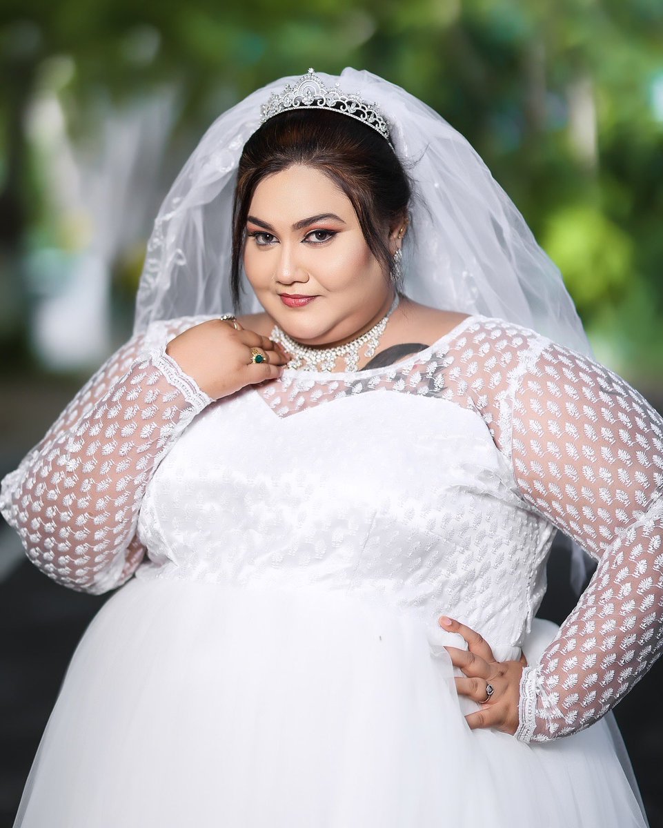 dhivyaa1's tweet photo. Dream of getting married in wedding gown….#love https://t.co/kGfeHon4L3