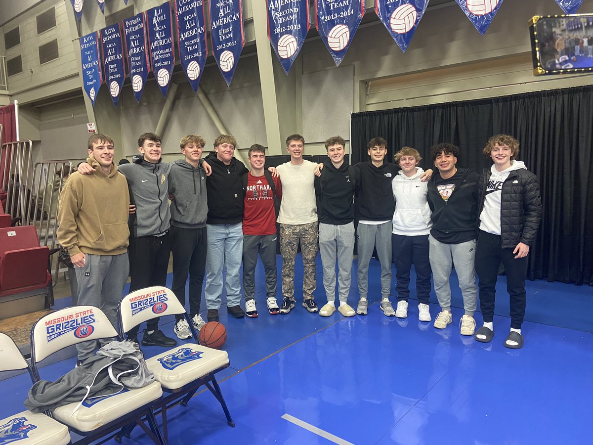 Ru-B-Do (@ru_b_do) on Twitter photo Once a Chief, Always a Chief. Took a road trip to watch some of last years <a href="/PooBasketball/">Kickapoo Basketball</a> Chiefs play each other at the next level. Had a blast. #Kickapoo Family #OneTribe Once a Chief, Always a Chief. Took a road trip to watch some of last years <a href="/PooBasketball/">Kickapoo Basketball</a> Chiefs play each other at the next level. Had a blast. #Kickapoo Family #OneTribe