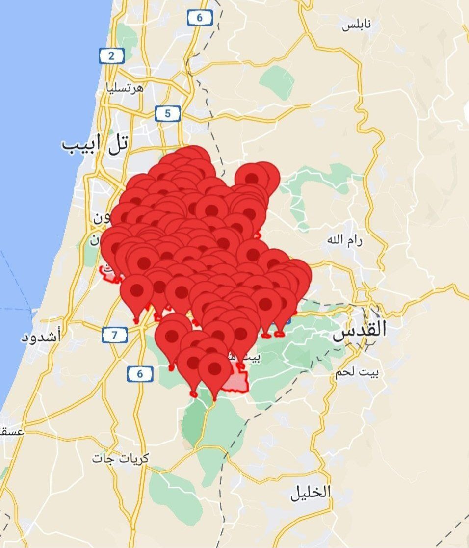 javadhekmat2's tweet image. این همه نقطه قرمز ، آژیرهای خطری است که در اثر پرتاب یک موشک بالستیک از یمن در سرزمین های اشغالی به صدا در اومده 
ببین وعده صادق ۳ رو بزنیم چی میشه
#وعده_صادق_۳ 
#وعده_صادق۳_مطالبه_ملی 
#ایران 
#اسرائيل 
#یمن