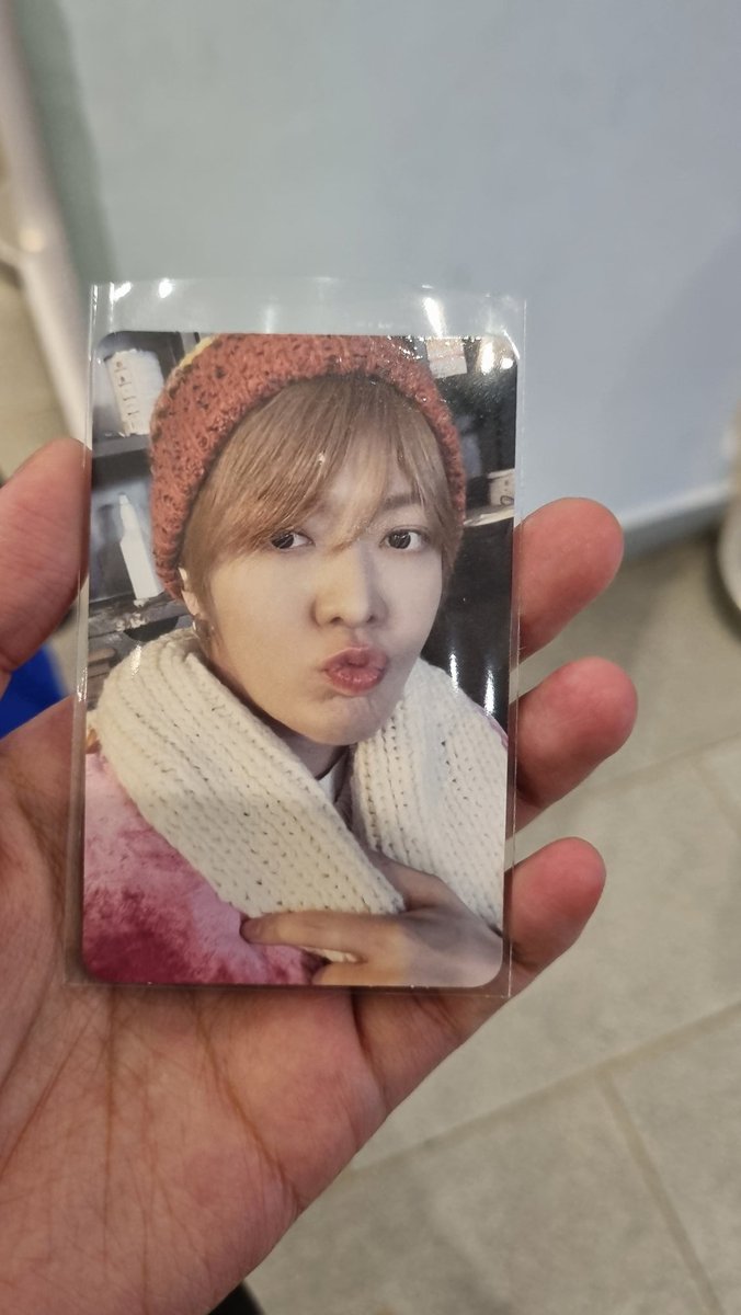 ssummerr's tweet photo. wtt kpopmerch btfm

have: yuta
want: haechan hoodie/jaehyun/johnny

cod gancit sekarang https://t.co/fEZpF3st6h
