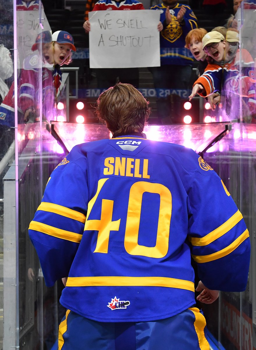 First career start, first career win, first career shutout. 

PARKER SNELL SOAK IT IN!! 🚨