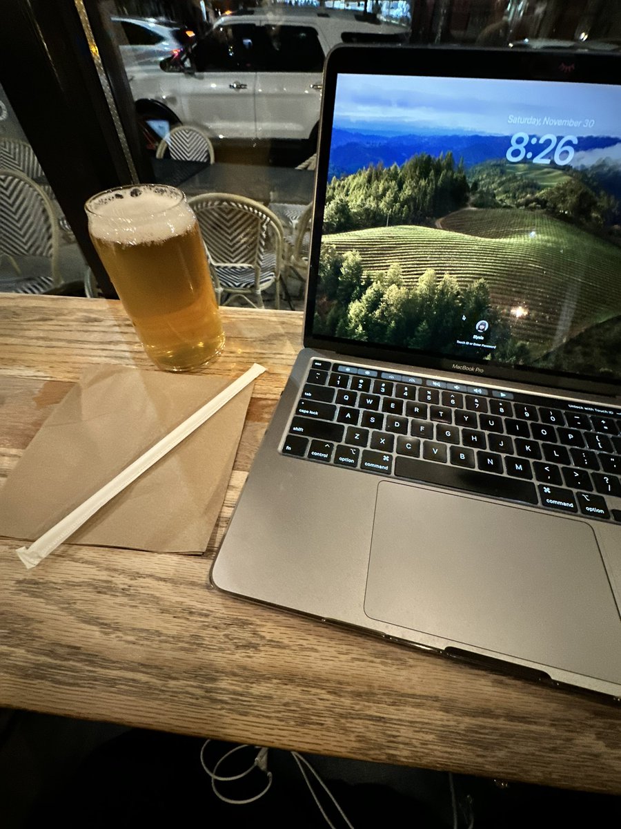 sapphrolatina's tweet photo. knitting class, talks/poems on fidel castro, and writing while sipping a tolerable IPA. home by 11. #epicsaturday https://t.co/Zg4DbIZXWS