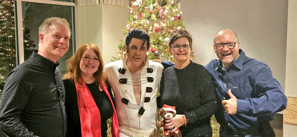 A great nite at yet another <a href="/ElvisPresley/">Elvis Presley</a> Tribute Show !!
#ElvisPresley 
#Omron4Life
#Friendship