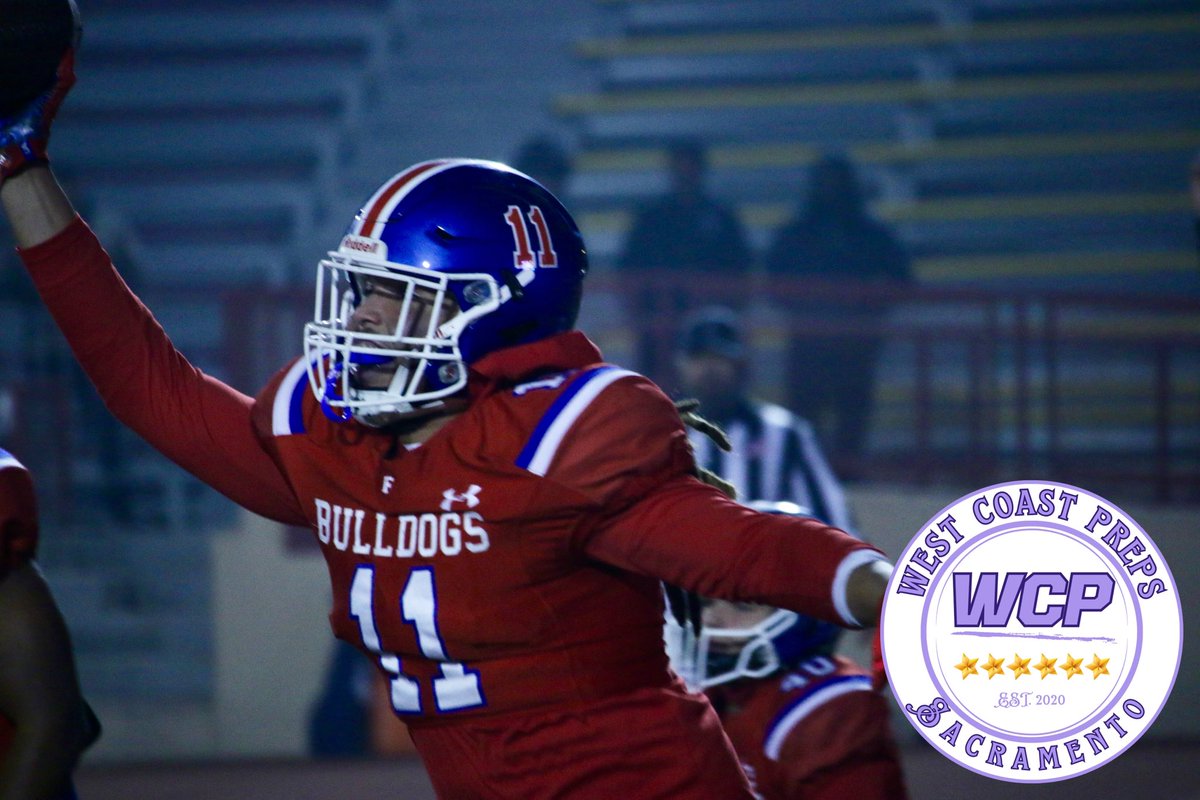 WCPSacramento's tweet image. Final: Folsom 41, Oak Ridge 0. 

A fourth straight section banner is heading to Folsom. 

Postgame coverage will be available shortly at WestCoastPreps.com