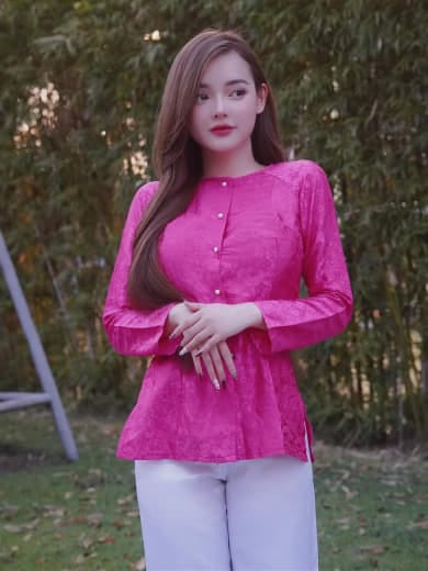 لاعبة المتطرفة. المحلل. هواة تويتر برتقالي. خبير سفر محترف. مدمن الموسيقى.