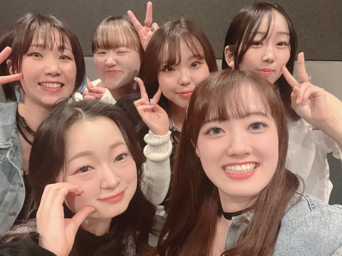 multeve_aca's tweet photo. ギャルバンEX無事に演奏終わりました🎶

このあと投票時間になりますのでみなさんよろしくお願いいたします❤️‍🔥

#Multeve
#アカスピ https://t.co/9pBY2LOZgf