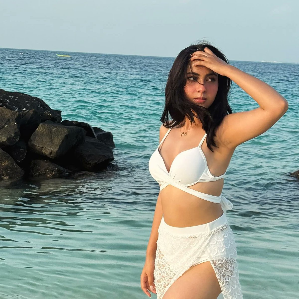 NHeroines's tweet photo. Bikini Babe Miss @reem_sameer8 

#ReemSameer #Heroine #KannadaActress #KannadaCinema #TakeOneCinemazz #NammaHeroines https://t.co/oRnpCrQkRK