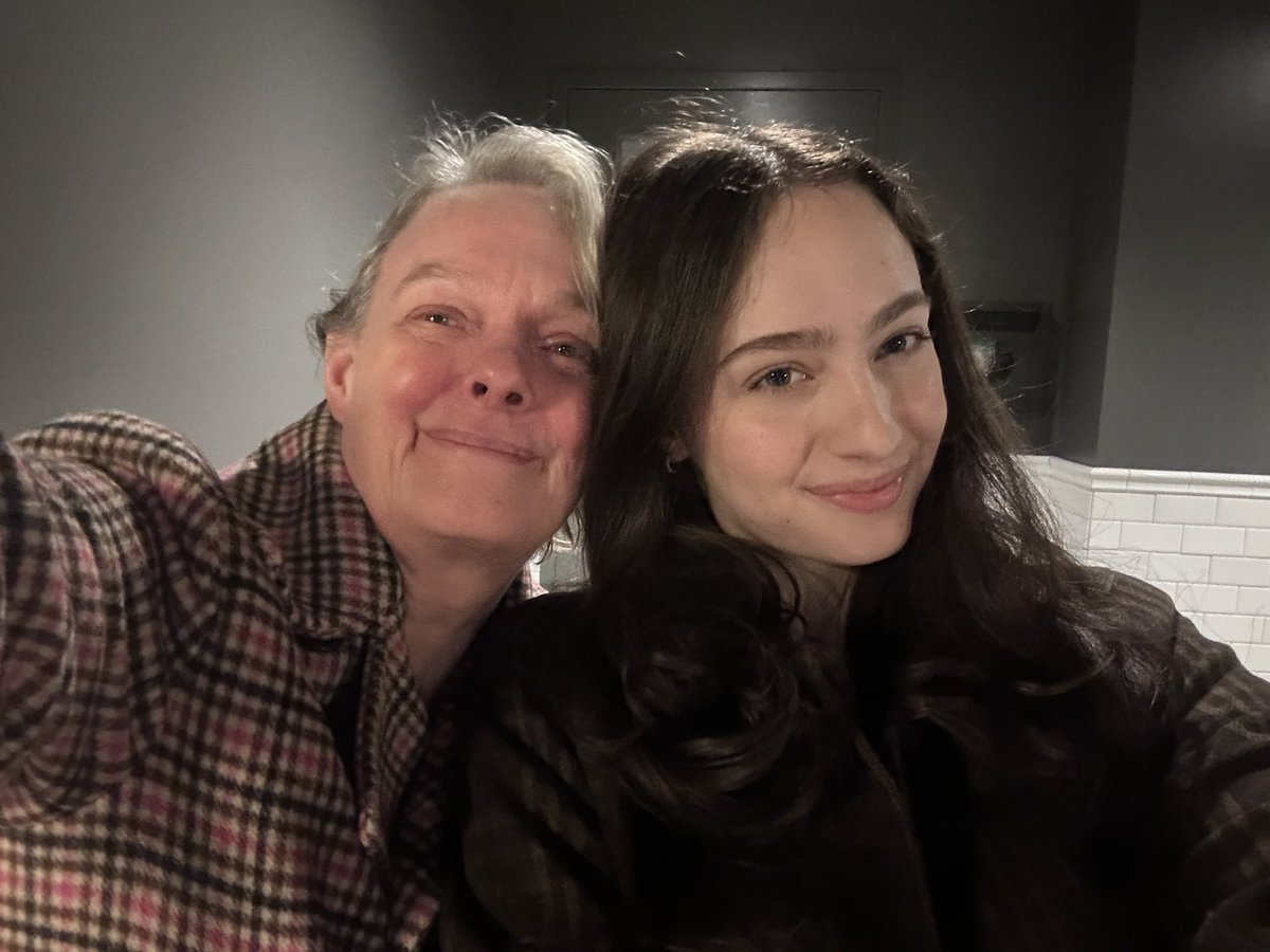 Sarah Alfar tweet media