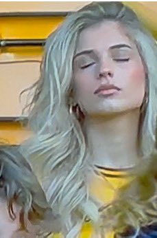 モリニュースタジアムにて超絶美女サポ見つかる