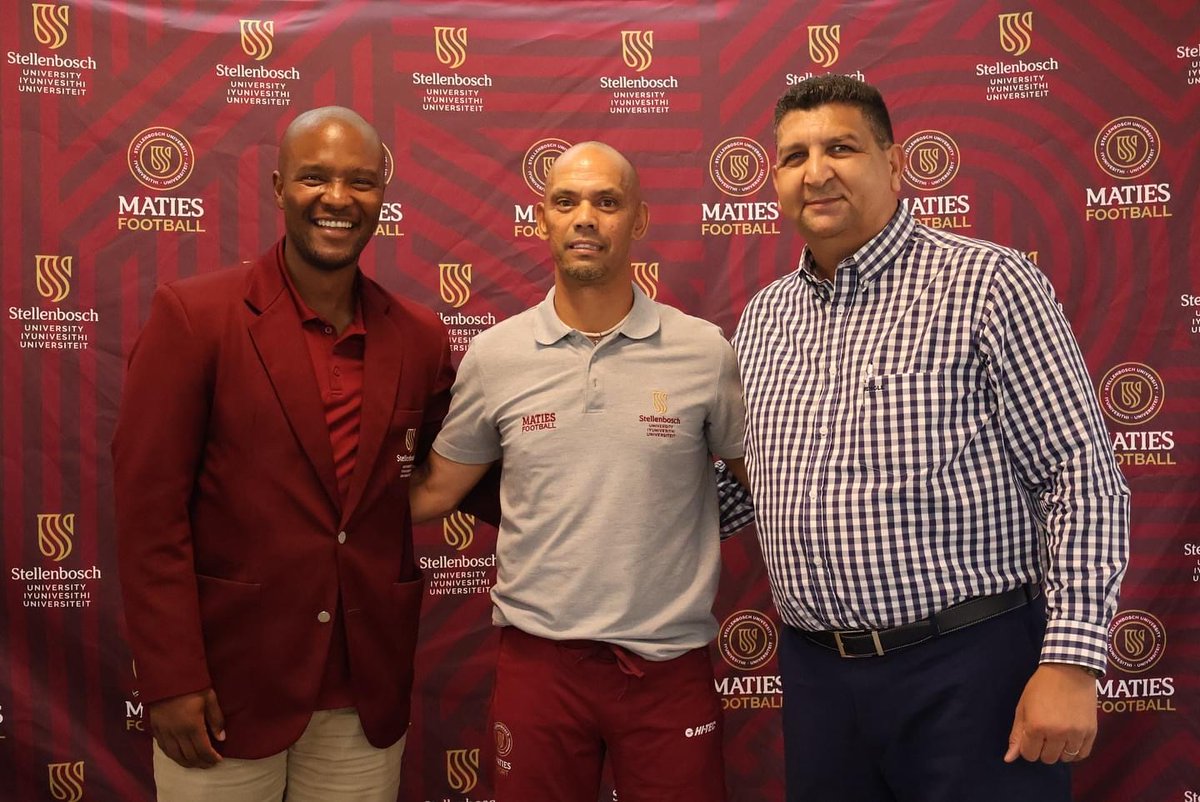 MatiesSport's tweet photo. Maties Football 🫱🏽‍🫲🏻 Pro Events 

A big thank you to Pro Events, who is our new shirt sleeve sponsor heading into the 2025 season ⚽️ 

The new Maties Football jerseys were handed over to the players on Friday.

#matiessport #proevents #ABCMotsepeLeague https://t.co/h307zmj5ka