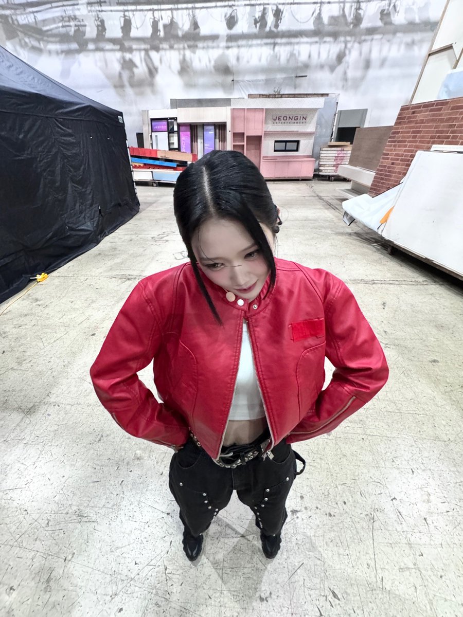 너돌의 온도차.

#tripleS #트리플에스 #トリプルS
#トリプルエス #トエス
#YuBin #유빈 #ユビン