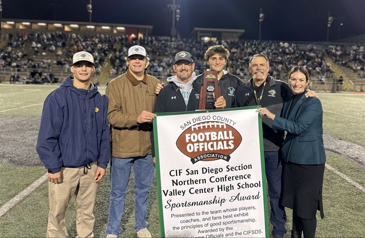 VCHS Football is recognized by the SD County Football Officials Association and CIF San Diego with the Sportsmanship Award! Congrats to our players, coaches, and fans for a season that did our VC community proud. #ValleyCenterPaumaUnified #VCPUSD #ValleyCenter #VCHS #CIFSDS