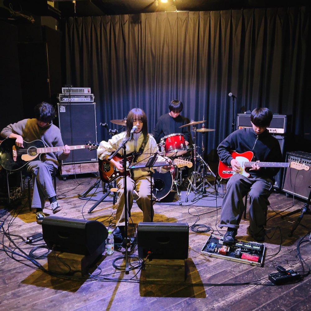 taka_taka_7teen's tweet image. 2024.11.30(土)
Never known 03
SiMoN（広島）
YAV
l'aube
Ohno Tamio Acoustic Unit
Slow motion dazeの大野くんに誘ってもらいNever known 03へ 行ってきました。
はじめましての方ばかりで とても新鮮でした！
#wordup #Simon #yav #laube #ohnotamioacousticunit