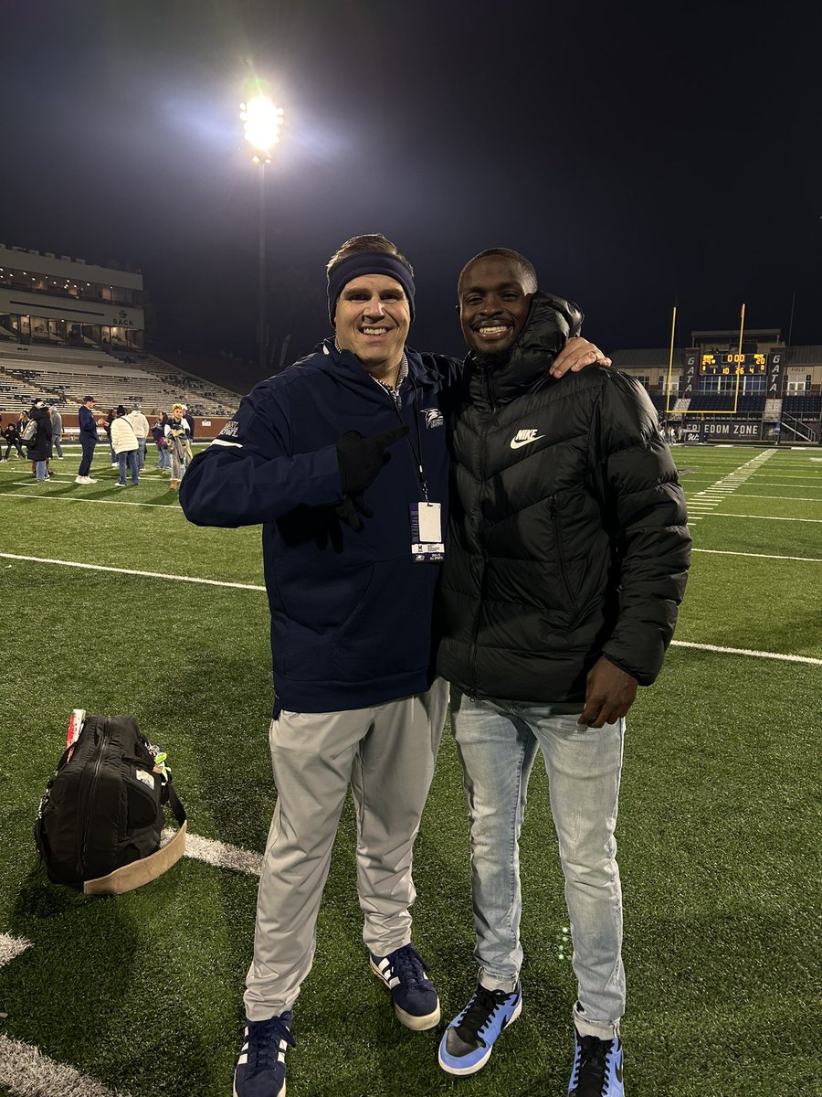 Frank Sulkowski WJCL (@thebigguywjcl) on Twitter photo My guy.
Great seeing <a href="/Samjames_13/">Sam James</a> tonight in Statesboro.
Love how he was there to support former <a href="/RHHSFootball/">Richmond Hill FB</a> teammate <a href="/matthewdaniell_/">Matthew Daniel</a>
Outstanding young men. <a href="/MattLeZotte/">Matt LeZotte</a> and company did good. My guy.
Great seeing <a href="/Samjames_13/">Sam James</a> tonight in Statesboro.
Love how he was there to support former <a href="/RHHSFootball/">Richmond Hill FB</a> teammate <a href="/matthewdaniell_/">Matthew Daniel</a>
Outstanding young men. <a href="/MattLeZotte/">Matt LeZotte</a> and company did good.
