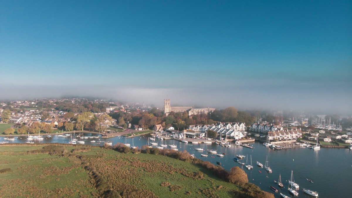 LoveXchurch's tweet photo. Misty mornings in Christchurch. #LoveXchurch

https://t.co/wTroju5ojL https://t.co/pjEWc9I61C