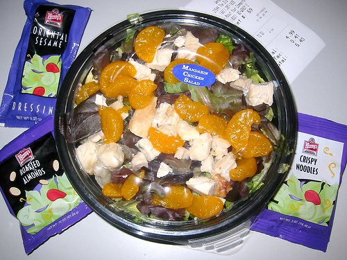 miseriabella's tweet photo. Hey @Wendys what’s a girl gotta do to have you bring back the best salad ever created? The Mandarin Chicken Salad was literal 🔥 https://t.co/ose2wlHm4P
