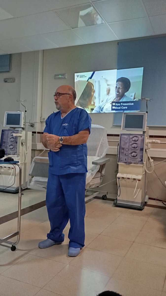 Hemos estado visitando las clínicas de Fresenius con la finalidad de compartir momentos con el personal sanitario, e incidir en la importancia del trabajo interdisciplinar y presentar los servicios de ALCER Málaga.