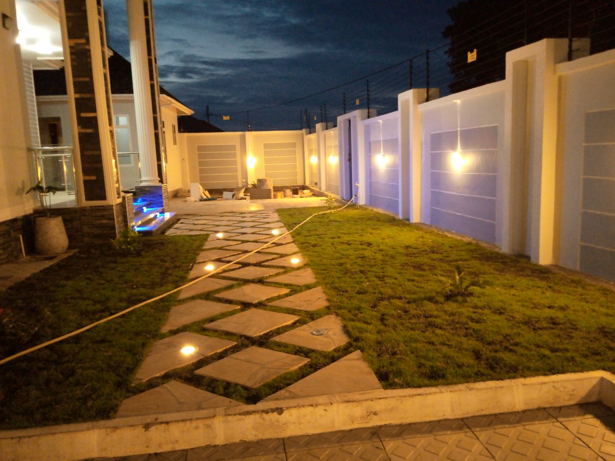 Jay~Umeme⚡ tweet media