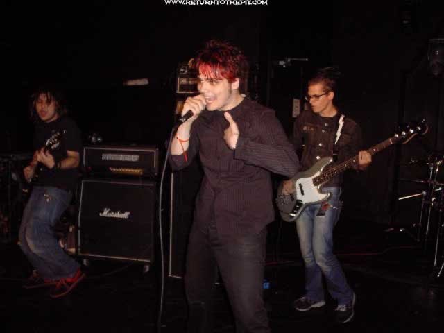 voltaeri's tweet photo. skate fest 2002 aka draculaura haired gerard that lasted 2 seconds before we never saw it again https://t.co/bjfhXBKZyQ
