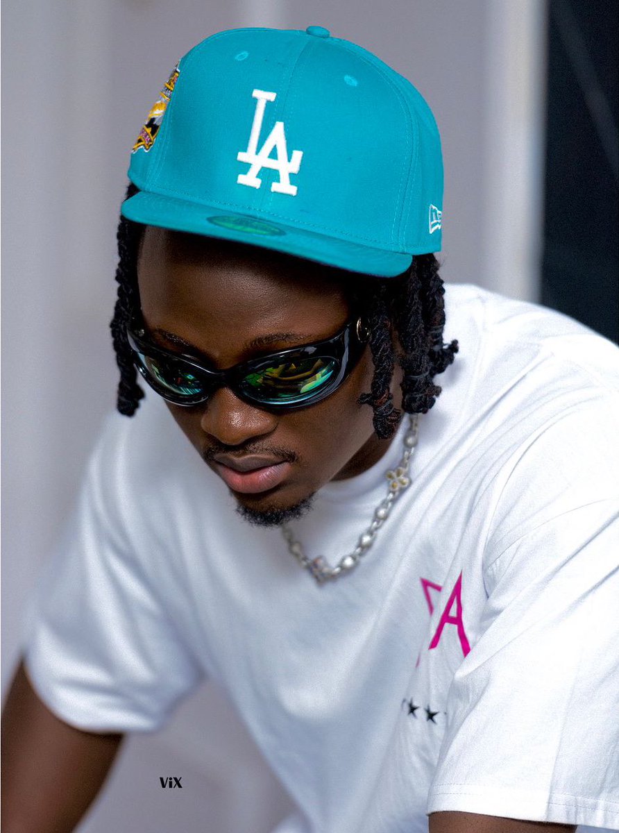 ONE BLAQ BOY tweet media