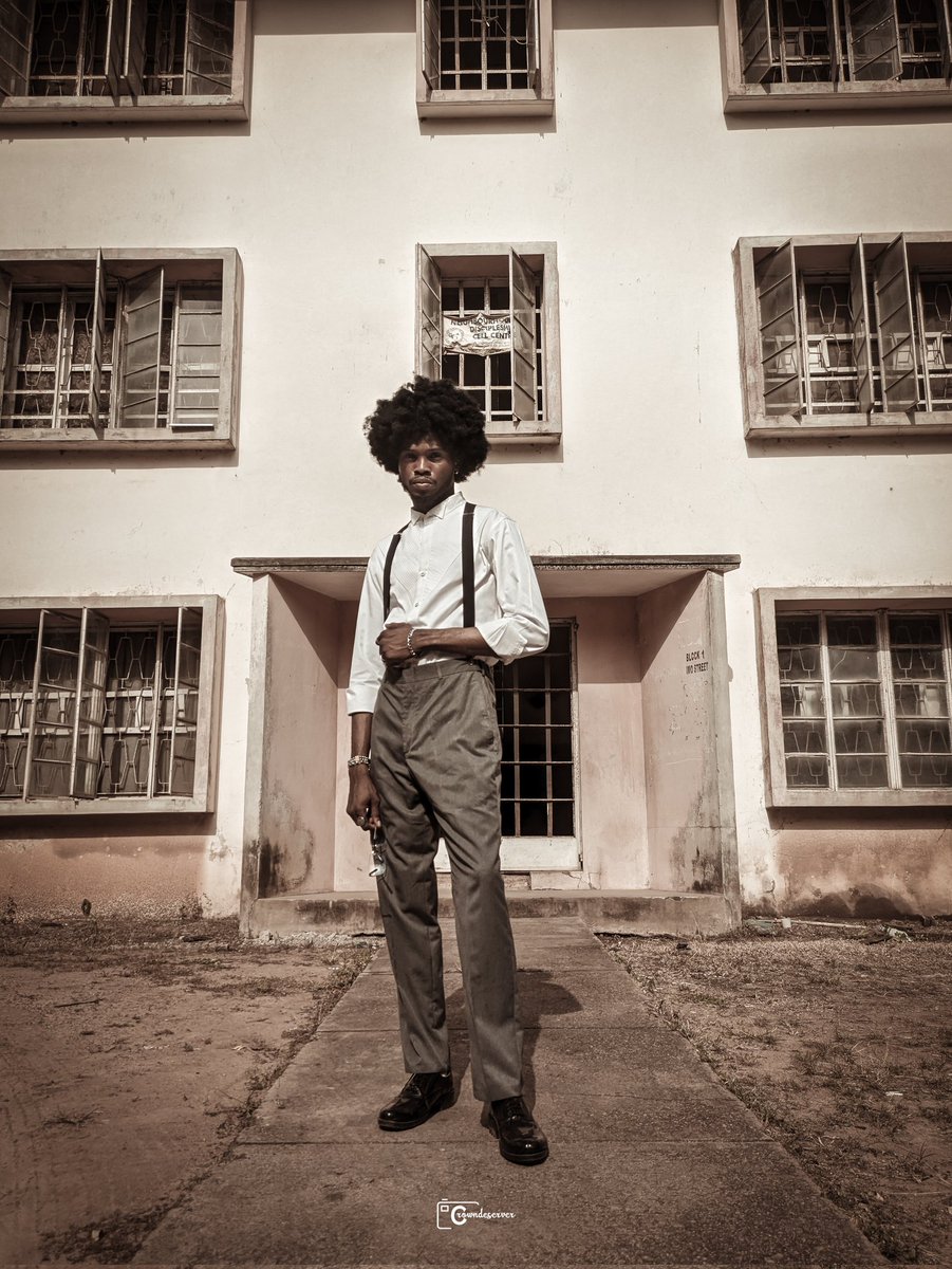 Shegundostyles's tweet photo. Yoh,It's a new month❤️
Happy new month fam,may the goodness of the month be ours
Don't forget LONELY ROAD is few days away( DEC 6TH ,this FRIDAY )
JAH BLESS
Shegundo🕊️
#LonelyRoad #NewMusicFriday
#Dec6th #afrosoul https://t.co/rZbGUvO4VR