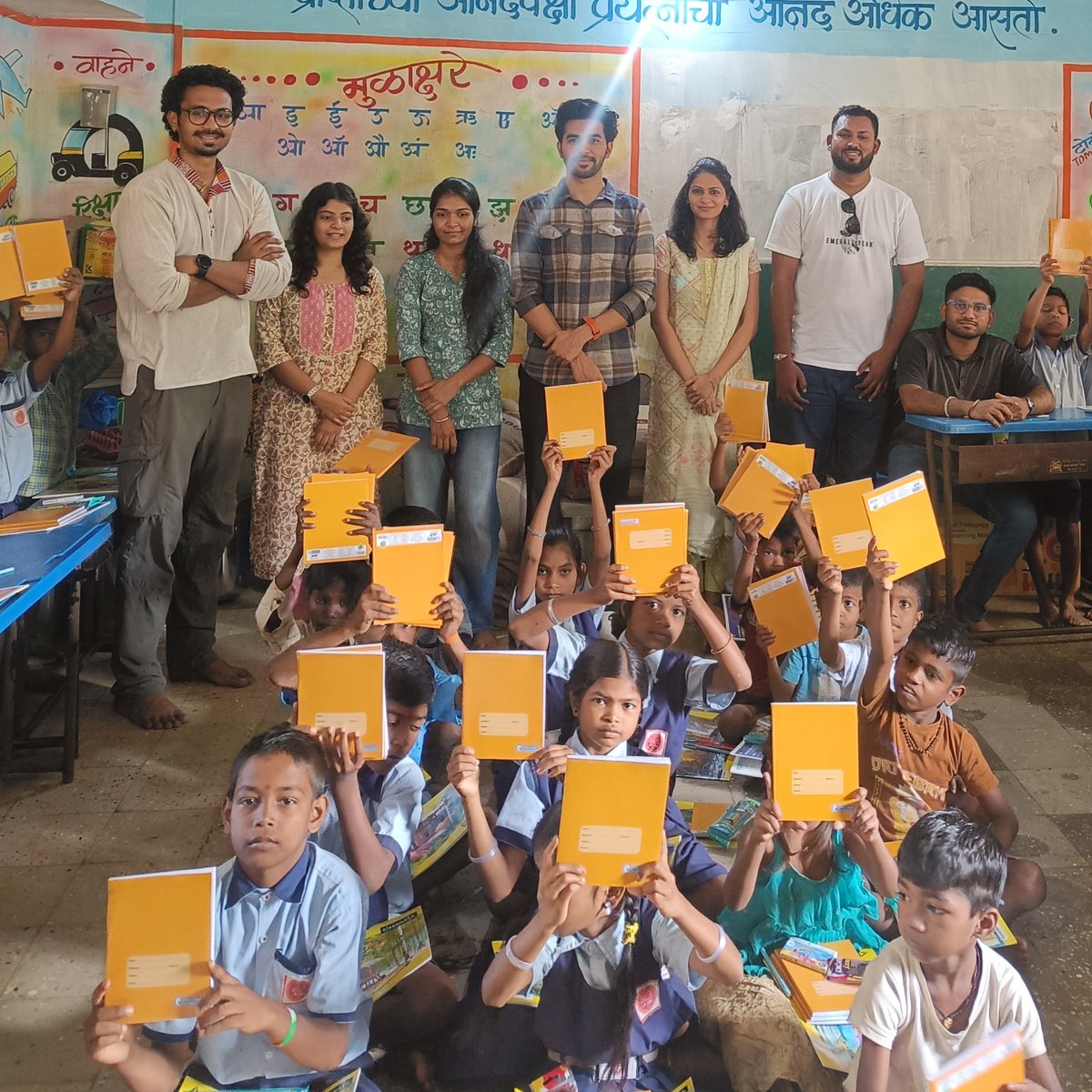 junoon_reach's tweet photo. Junoon Foundation in association with Mespack India Pvt. Ltd. distributed school kits and stationery to 555 school children of 12 ZP schools from Wada taluka, dist. Palghar as a part of our Gift-a-Notebook initiative in October. 
@daanutsav https://t.co/4phYgVAzqe