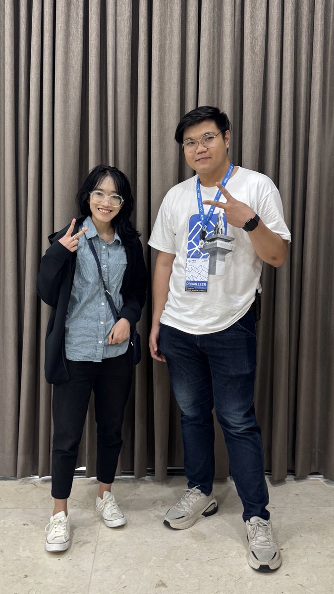 robert_theeo's tweet image. Got a chance to meet kak @irvifa at #KubernetesCommunityDays2024 great session and conversation.