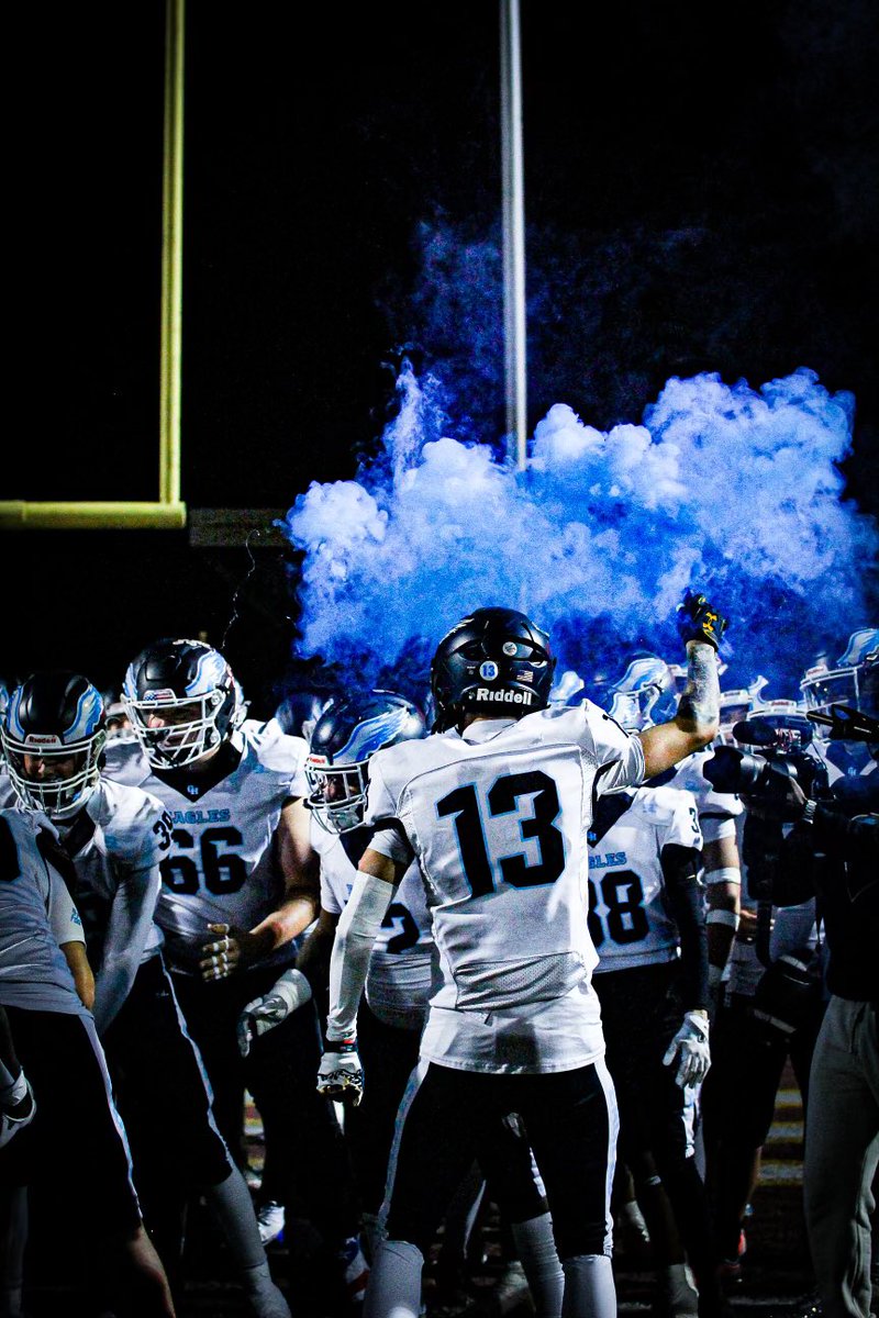 2 sacks, 7 tackles, 4 hurries, 1 TFL on the championship night.
C.I.F Champion