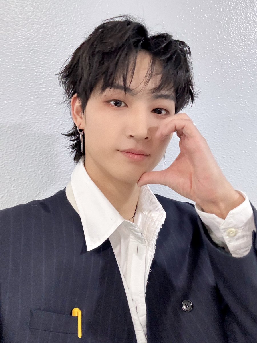 모브컴퍼니 (mauve company) tweet media