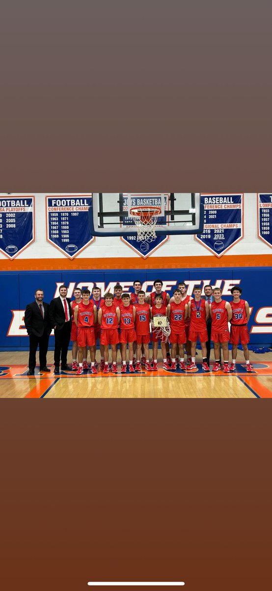 GagePete07's tweet photo. 50th Annual Turkey Tourney Champs 🥇
All-Tournament Team ✅
Tournament MVP ✅

19/6/3/2blks avgs on 75/66/75 splits through 3 games 

Shout out to @ballin4_god for his elite filming! https://t.co/1hQdBgHyqW