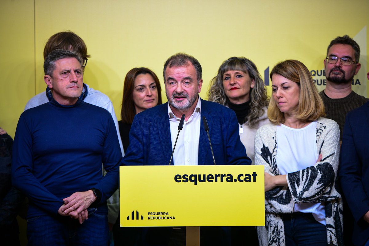 🔥 Aquest matí, <a href="/AlfredBosch/">Alfred Bosch</a> valora els resultats i explica el posicionament de #FocNou.

🗣️ «Llegiu-vos el #PlaFocNou. No parlarem de cadires.»

📻 A les 9 h, a <a href="/CatalunyaRadio/">Catalunya Ràdio</a> (#SuplementCatRàdio)
📻 A les 9.15 h, <a href="/rac1/">RAC1</a> (<a href="/vialliure/">Via lliure RAC1</a>)
📺 A les 12 h, al <a href="/324cat/">3catinfo</a> de <a href="/som3cat/">3Cat</a>.