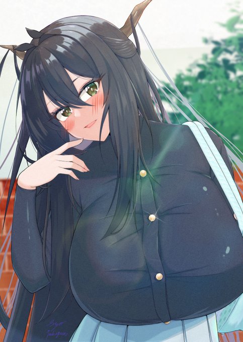 #12月になったのでフォロワーさんに自己紹介しようぜでっかい
でっかい絵を描いてます🥰
C105二日目に参加します 