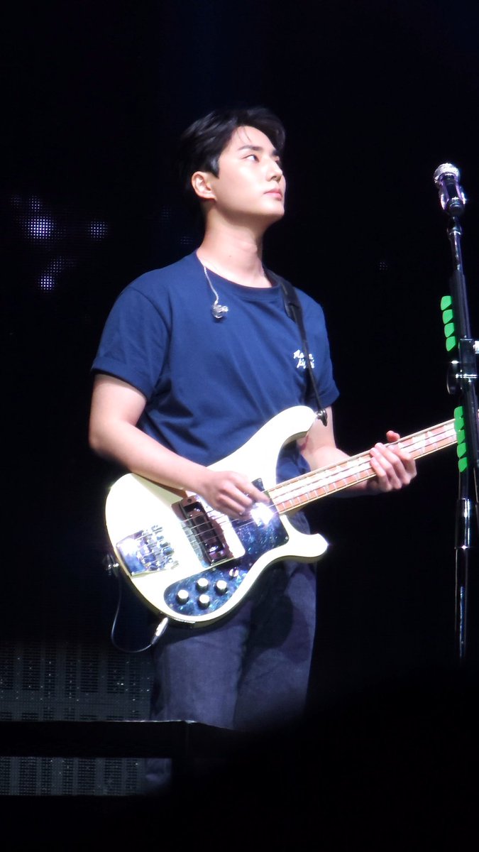 아미쳣어너무잘생겻어