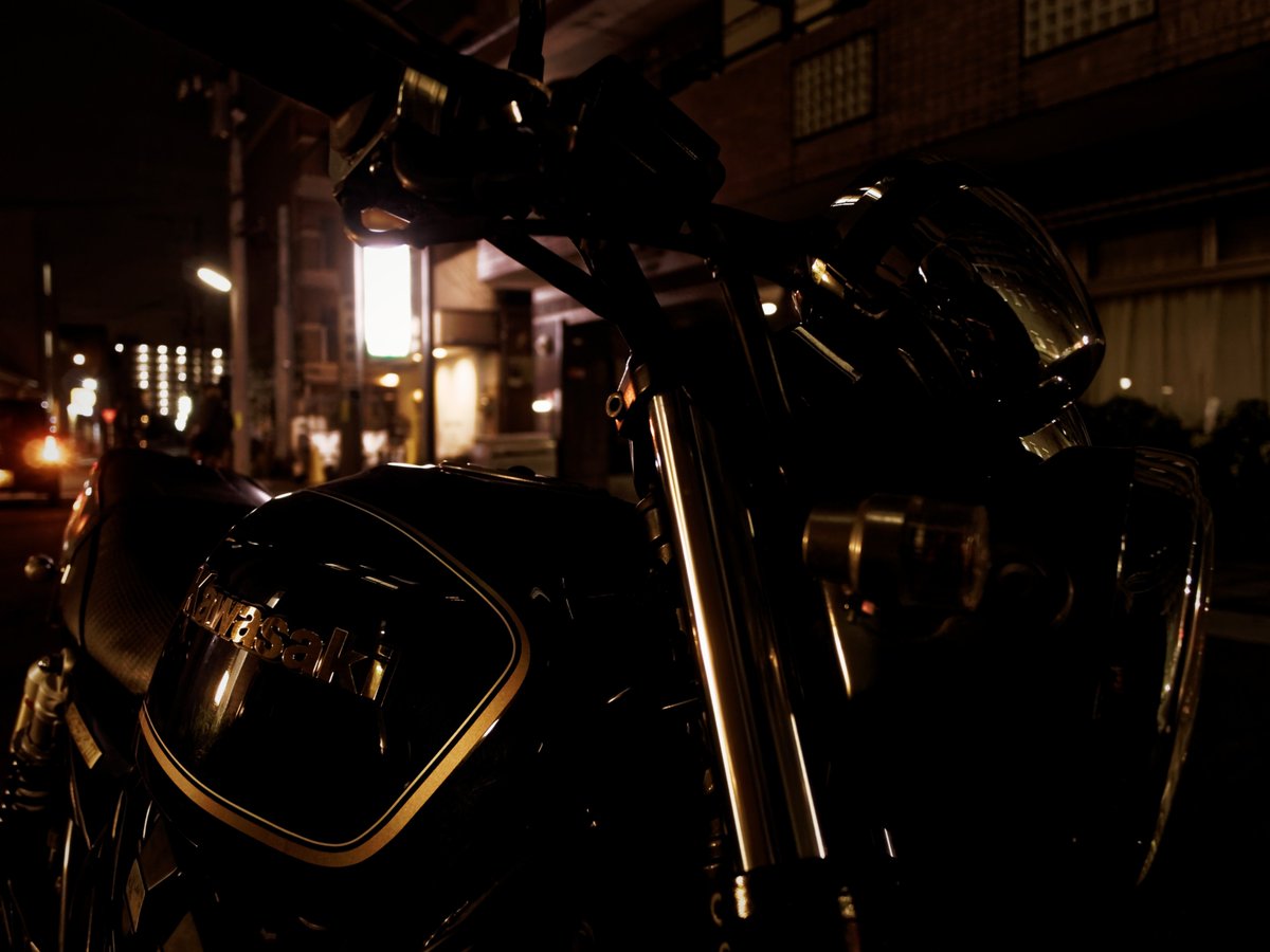 RigelNightBug's tweet photo. 【過去作】
ZRX-II。
10年程前のm4/3は、兎に角高感度が苦手で、人に因っては、ISO1600以上は使えないとかの意見も有ったけど、RAW処理を突き詰めれば、私的にはISO3200でも充分使える画が撮れたと思う。
#OLYMPUS #PEN #EPL5 #LUMIX G 14mm F2.5 ASPH #DxO OpticsPro 11 #ISO3200 #microfourthirds https://t.co/Q13358ppiE