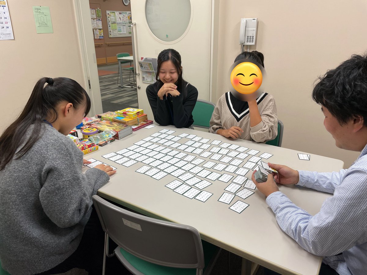先日の横浜教室では進路座談会を開催しました！
「どうやって高校を選んだの？」「高校で楽しいことは？」など、高校生がさまざまな質問に答えてくれました。少しずつ進路についても考えていけたらいいですね💭