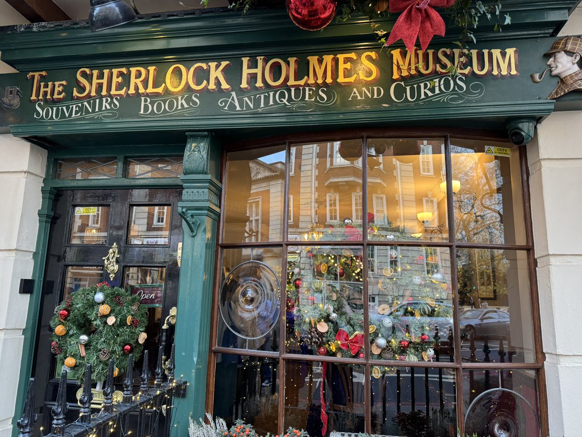 berlin_buero's tweet image. Moin u. Gemorje!
Silent ☕️
#SaniSunday
#ErsterAdvent
@ypsilonplusm @rekesten @sasilink @HaukeBunks @Marco3Thiele @tobiaslindner @MerklTanja @ThielsChristian @WiebkeFranck @DoctorBeste @christian6bock @HCLJ1 @DrJessicaRitter @InspekteurSan  @DrStKrause @cdr2012neu @K3Kuss