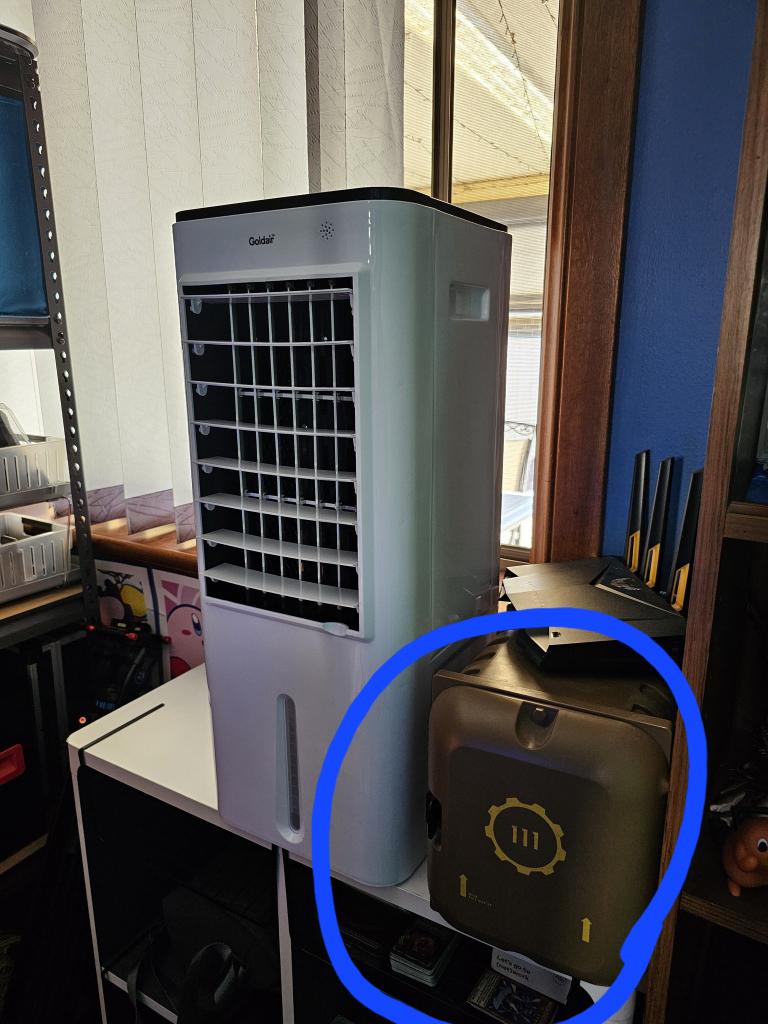 DefinitelyNotBasick tweet media