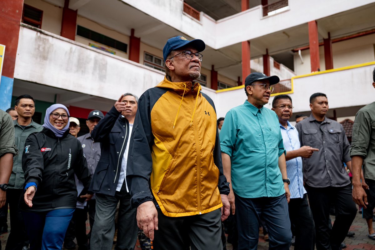 Anwar Ibrahim tweet media