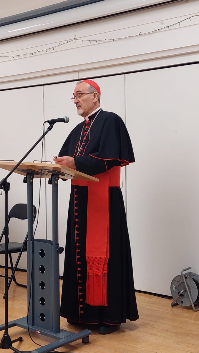 RobRocc's tweet photo. At @StGeorgesCath @RC_Southwark  it has been a privilege and honour to meet Latin Patriarchate of Jerusalem  His Beatitude Cardinal Pizzaballa, and Gran Prior of the Equestrian Order of the Holy Sepulchre of Jerusalem, With the Archbishop John Wilson KC*HS. @EOHSJ_EandW https://t.co/WHvy7lh5Q5