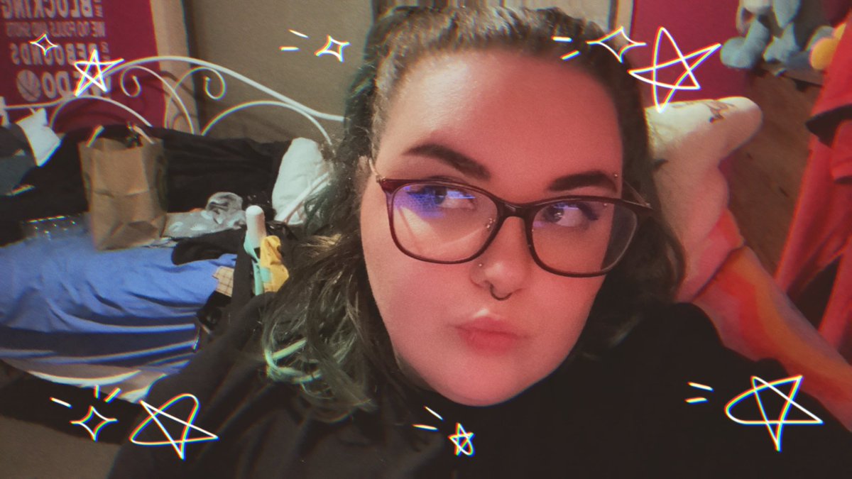 _Kirra_Jane's tweet photo. Been feeling a lil cute lately. Might have something to do with my hair getting to that like to long to be a bob anymore phase. Maybe I’ll just get a cunty bob https://t.co/NajixHR5ir