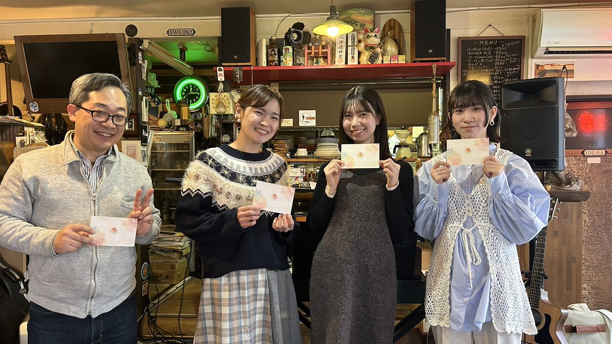 nonyan23's tweet photo. 今日のお昼はガッチャ
 #カラスマ
 #Youli
 #ななは
 #田中依吹
2度目ましてのYouliさん
一昨日ぶりのななはちゃん
5ヶ月ぶりの依吹ちゃん
依吹ちゃんは、実習が一段落着いて、釣りを楽しむらしい

笑顔を集めて見ました https://t.co/X8FuI07hwG